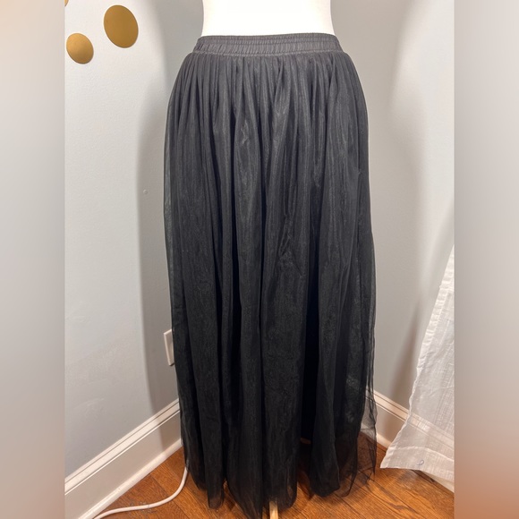 EUC Yuluosha Long 2 Layer Tulle Maxi Skirt - Picture 6 of 8